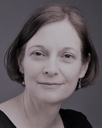 Clare Simmonds, PG Dip Psychotherapy, PhD Clare Simmonds, PG Dip Psychotherapy, PhD