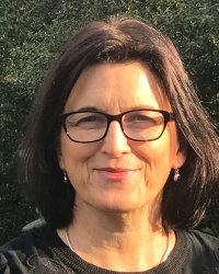 Nicola Wainer Psychodynamic Counsellor BPC Accred. Ba (hons) Nicola Wainer Psychodynamic Counsellor BPC Accred. Ba (hons)
