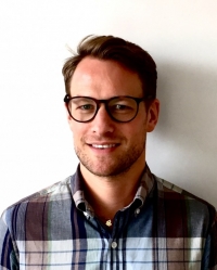 Simon Alexander Lyne, PG Dip. CBT, BABCP Accred. Simon Alexander Lyne, PG Dip. CBT, BABCP Accred.