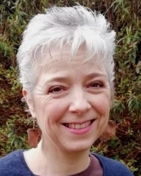 Mo Ostler Counsellor, Psychotherapist, Play and Creative Arts Therapist Mo Ostler Counsellor, Psychotherapist, Play and Creative Arts Therapist
