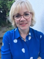 Hannah L Cruttenden, UKCP and BACP Registered Psychotherapist; DPhil, MBPsS Hannah L Cruttenden, UKCP and BACP Registered Psychotherapist; DPhil, MBPsS
