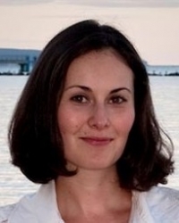 Chloe Chapman, Art Psychotherapist, HCPC And BAAT Registered Chloe Chapman, Art Psychotherapist, HCPC And BAAT Registered