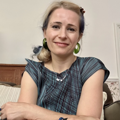Dr Claire Bloxsom