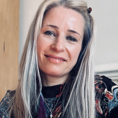 Dr Claire Bloxsom
