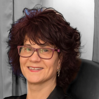 Tracey Seigal