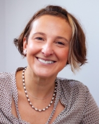 Vanessa Zopp Counsellor and Psychotherapist (MBACP; FdSc) Vanessa Zopp Counsellor and Psychotherapist (MBACP; FdSc)
