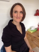 Claire Walsh BA (Hons) MA, HCPC registered Art Psychotherapist Claire Walsh BA (Hons) MA, HCPC registered Art Psychotherapist