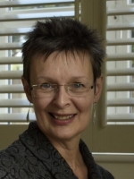 Susannah Izzard UKCP Registered Psychotherapist Susannah Izzard UKCP Registered Psychotherapist