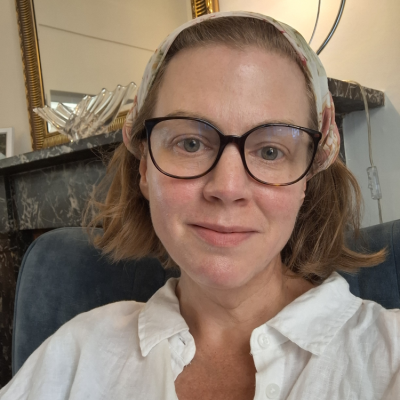 Dr Katherine Uher