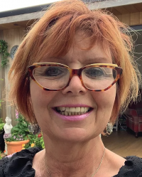 Carol Steere BA Hons, Dip Humanistic Couns, MBACP Carol Steere BA Hons, Dip Humanistic Couns, MBACP