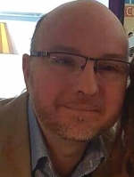 Ben McCallum MA(QUB) Dip Couns(Person Centred) Dip(CBT) MNCS / MBACP (Accred) Ben McCallum MA(QUB) Dip Couns(Person Centred) Dip(CBT) MNCS / MBACP (Accred)