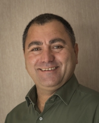 Avi Aharoni MBACP & UKCP Accredited Psychotherapist P.G.Dip in Psychotherapy Avi Aharoni MBACP & UKCP Accredited Psychotherapist P.G.Dip in Psychotherapy