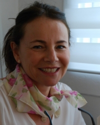 Sara Bruce-Vanderpuye BA(Hons) Registered MBACP Sara Bruce-Vanderpuye BA(Hons) Registered MBACP