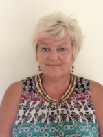 Denise Sadleir MBACP (Accred) B.Sc (Hons) Counselling & Psychotherapy Denise Sadleir MBACP (Accred) B.Sc (Hons) Counselling & Psychotherapy