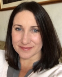 Laura Mearns BA (Hons) Registered MBACP, Humanistic Counsellor Laura Mearns BA (Hons) Registered MBACP, Humanistic Counsellor