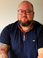 Gavin Greig Dip.Couns MBACP Registered Counsellor Gavin Greig Dip.Couns MBACP Registered Counsellor