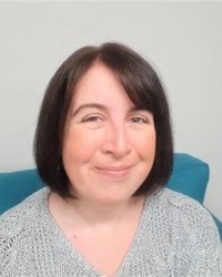 Hannah Paskin - Specialist in longstanding/complex symptoms. CBT Hannah Paskin - Specialist in longstanding/complex symptoms. CBT