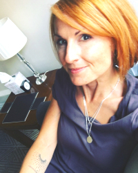 Jen Bellanich, Psychotherapist. MA, BA Psych (Hons), PgDip., MBACP Jen Bellanich, Psychotherapist. MA, BA Psych (Hons), PgDip., MBACP