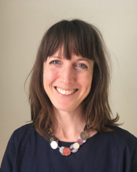 Ellie Smale, MA, PG Dip, HCPC reg. Arts Psychotherapist Ellie Smale, MA, PG Dip, HCPC reg. Arts Psychotherapist