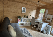 Therapy cabin
