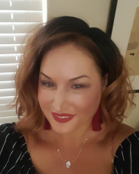 Danelle Hollenbeck, LMHC, HCPC, MBPsS Danelle Hollenbeck, LMHC, HCPC, MBPsS