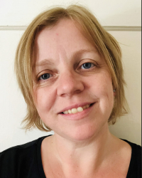 Lynsey Wall, Dip.Couns, PGCE, BSc (Hons) Lynsey Wall, Dip.Couns, PGCE, BSc (Hons)