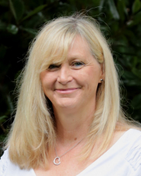 Lesley Pemberton Lesley Pemberton