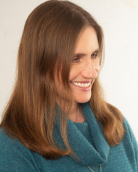 Elena Dunn MBACP Trauma and Addiction Counsellor; Family Therapist Elena Dunn MBACP Trauma and Addiction Counsellor; Family Therapist