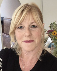 Catherine Dimopoulos MA (CBT) Reg. MBACP (accred.) Catherine Dimopoulos MA (CBT) Reg. MBACP (accred.)
