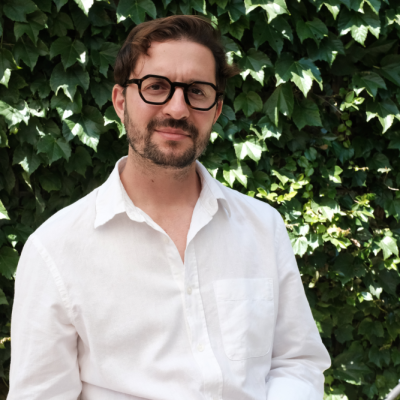 Dr Julian-Pascal Saadi