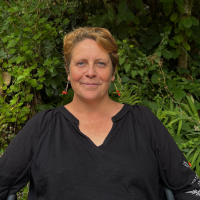 Fleur Thompson