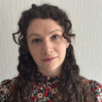Dr Laura Frost