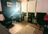 Stockport - a cosy, modern summerhouse that offers low lighting as well as natural light in the day. Also offers a large selection of stim and creative resources as with every room.