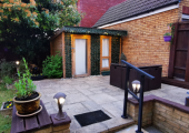 Cosy garden cabin in Hilperton. 