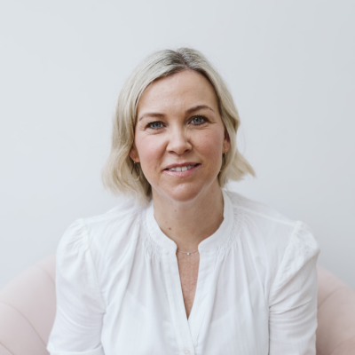 Dr Kelly Young