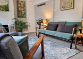 Chancery Lane, Therapy Room
