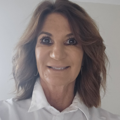 Lynda Dobrin