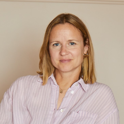 Eva Arnold