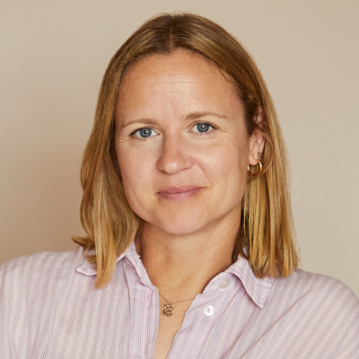 Eva Arnold