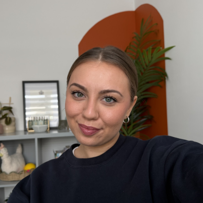 Elle Cowell