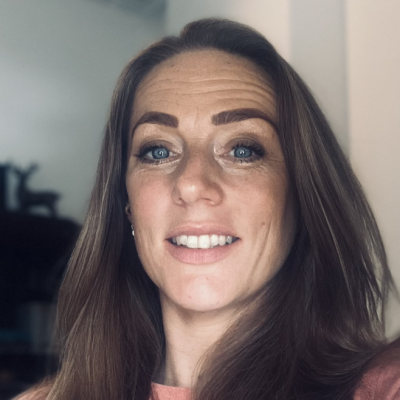 Suzanne Elster