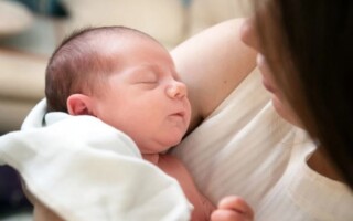8 ways being a new mum affects mental health