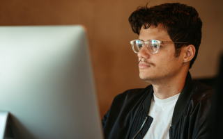 How should I sit for an online EMDR session?
