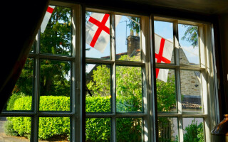 Red, white&hellip; and triggered