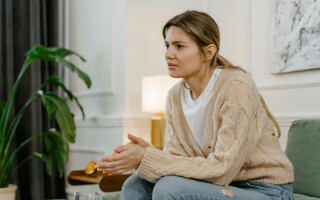 Navigating family events in a difficult mother-child relationship