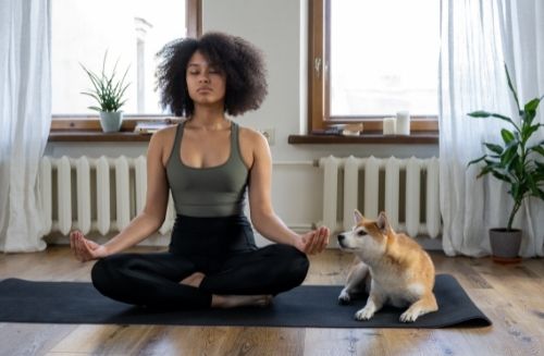 woman-meditating