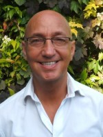 Dougie Robertson MBACP (Accred) UKRCP Registered Independent Counsellor Dougie Robertson MBACP (Accred) UKRCP Registered Independent Counsellor