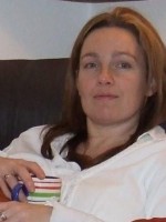 Lynne Bennett. MBPsS, Accred BABCP, Reg MBACP. Lynne Bennett. MBPsS, Accred BABCP, Reg MBACP.