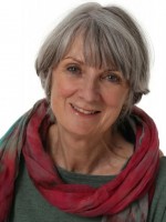 Olwen Wade-Jones BSc (Hons), MCSP, UKCP, FPC Olwen Wade-Jones BSc (Hons), MCSP, UKCP, FPC