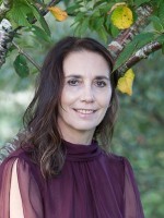 Lavinia-Grace Dawson Psychotherapist: MA; BA Hons; FdSc; MBACP Lavinia-Grace Dawson Psychotherapist: MA; BA Hons; FdSc; MBACP